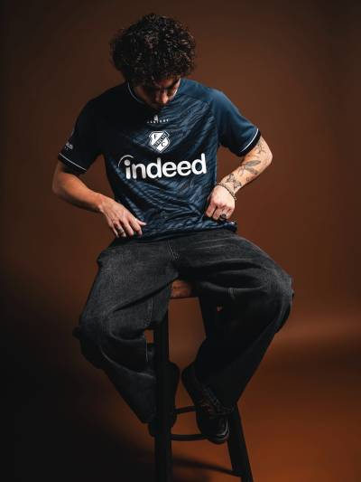 fc_utrecht_26_27_castore_away_kit_f.jpg
