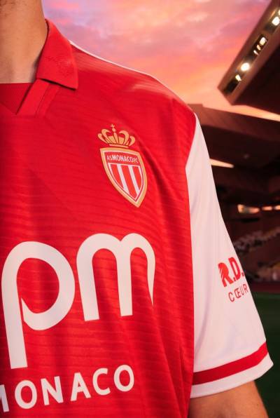 as_monaco_26_27_mizuno_home_kit_b.jpg