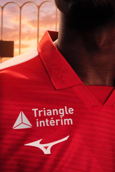 as_monaco_26_27_mizuno_home_kit_e.jpg