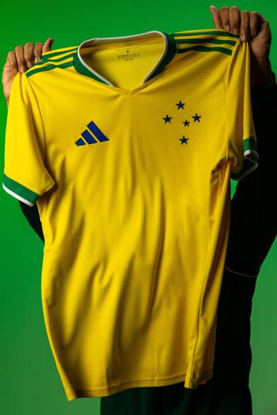 cruzeiro_2026_adidas_brazil_jersey_d.jpeg