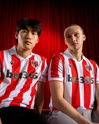 stoke_city_26_27_macron_home_kit_f.jpeg