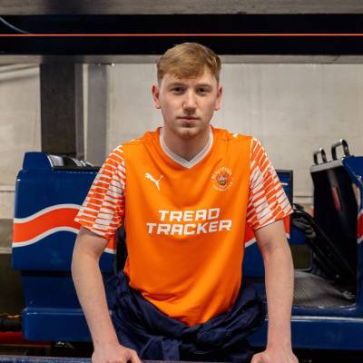 blackpool_26_27_puma_home_kit_e.jpg