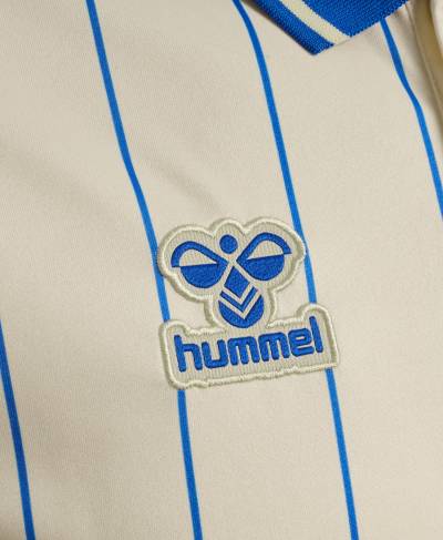 odense_boldklub_26_27_hummel_warm_up_shirt_a04.jpg
