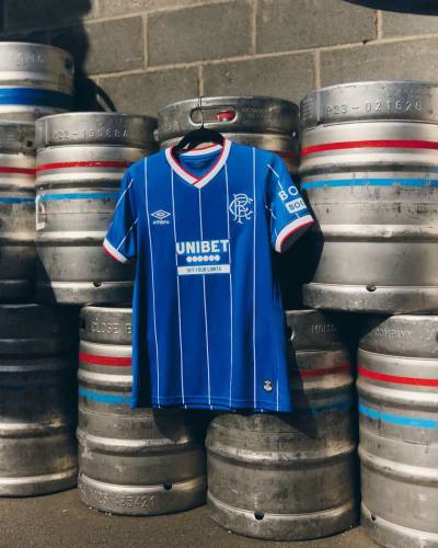 rangers_26_27_umbro_home_kit_a.jpeg