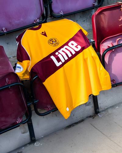motherwell_26_27_macron_home_kit_d.jpg