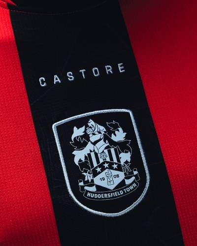 huddersfield_town_26_27_castore_away_kit_c.jpeg