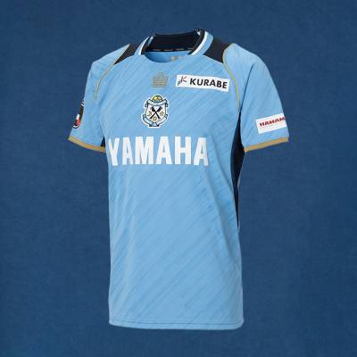 jubilo_iwata_26_27_admiral_home_kit_b3.jpg