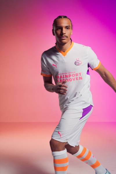psv_26_27_puma_away_kit_e.jpg
