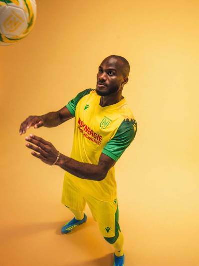 fc_nantes_26_27_macron_home_kit_a03.jpg