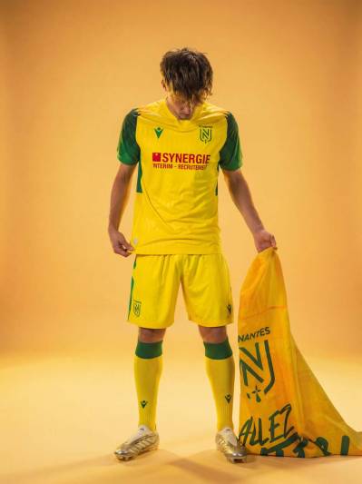 fc_nantes_26_27_macron_home_kit_a05.jpg