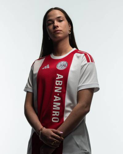 ajax_26_27_adidas_home_kit_h.jpeg