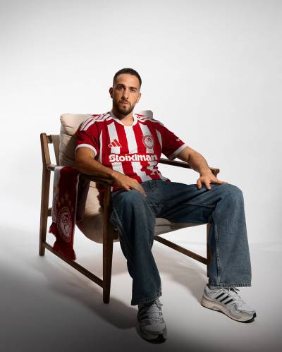 olympiacos_26_27_adidas_home_kit_a.jpg