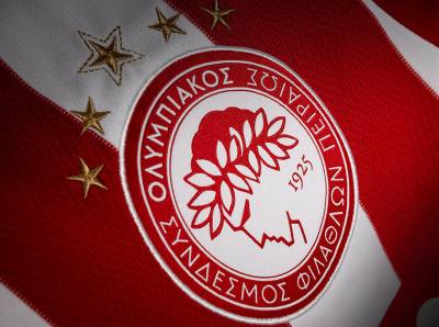 olympiacos_26_27_adidas_home_kit_e2.jpg
