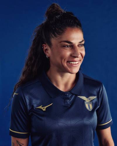 lazio_26_27_mizuno_third_kit_d.jpeg