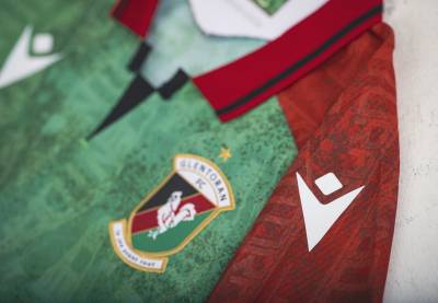 glentoran_26_27_macron_home_kit_4.jpg