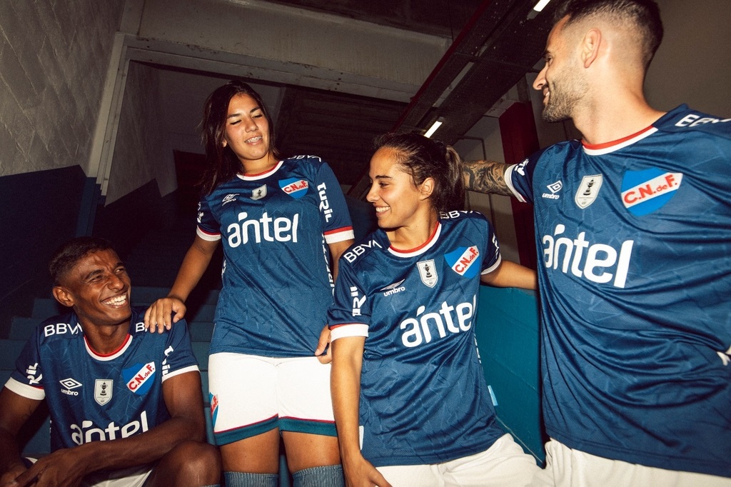 Club Nacional 2020/21 Umbro Home Kit - FOOTBALL FASHION