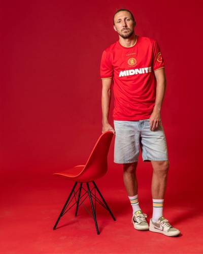 middlesbrough_26_27_castore_home_kit_f.jpg