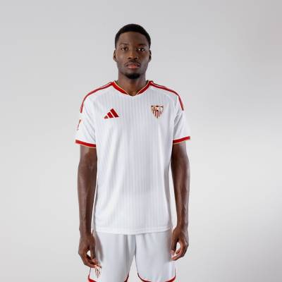 sevilla_26_27_adidas_home_kit_4.jpg