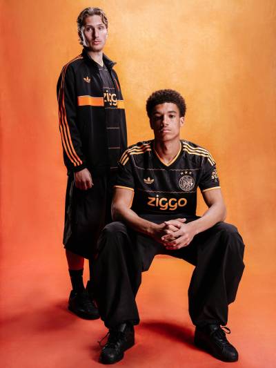 ajax_26_27_adidas_away_kit_6.jpeg