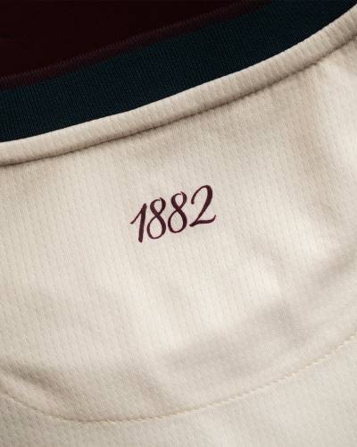 burnley_26_27_castore_away_kit_c.jpeg