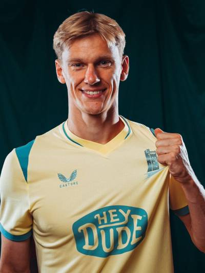 huddersfield_town_26_27_castore_third_kit_3.jpg