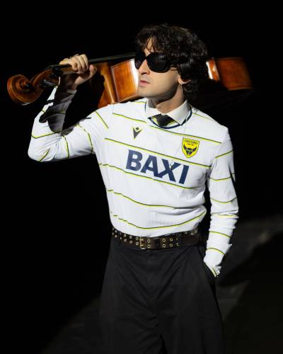oxford_united_26_27_macron_away_kit_a.jpeg