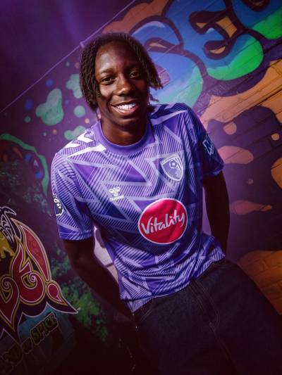 bournemouth_26_27_hummel_away_kit_a.jpg