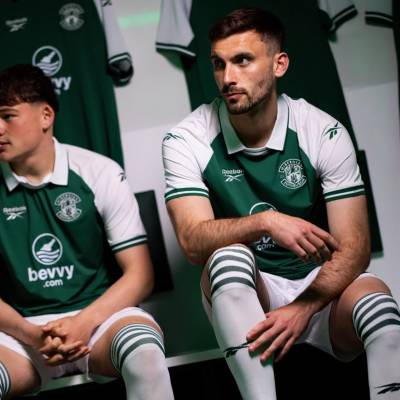 hibernian_26_27_reebok_home_kit_e1.jpg