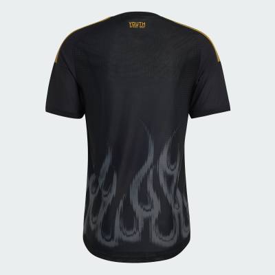 juventus_26_27_adidas_third_kit_a5.jpg
