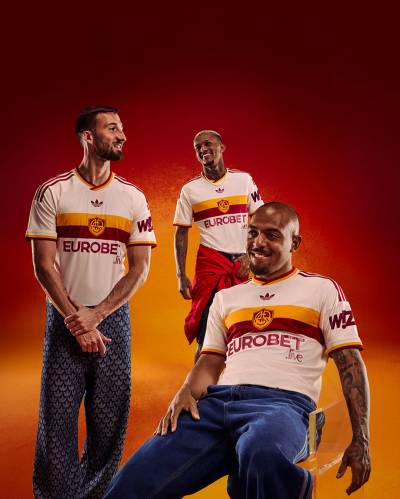 as_roma_26_27_adidas_away_kit_f.jpg