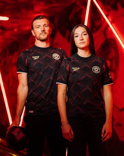 milton_keynes_dons_26_27_reebok_away_kit_a.jpeg