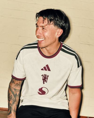 manchester_united_26_27_adidas_third_kit_a.jpeg