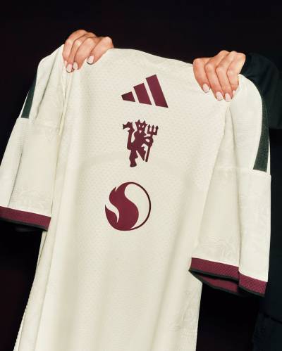 manchester_united_26_27_adidas_third_kit_d.jpeg