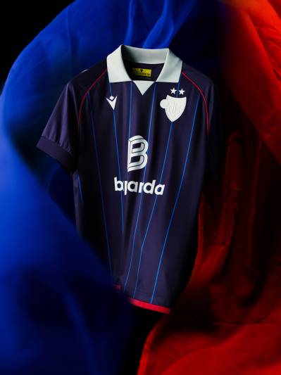 FC_Basel_26_27_macron_third_kit_a05.jpg