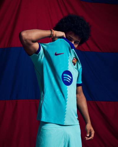 barcelona_26_27_nike_third_kit_b.jpeg