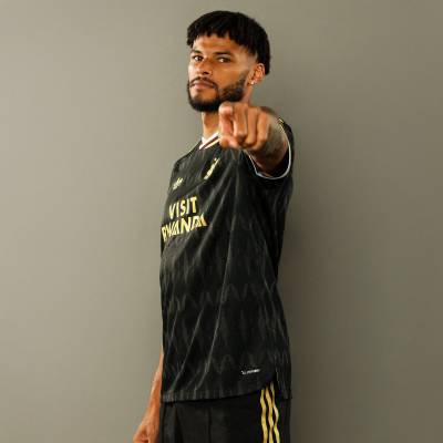aston_villa_26_27_adidas_away_kit_f.jpg