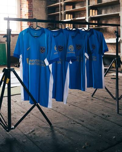 portsmouth_26_27_nike_home_kit_f.jpeg