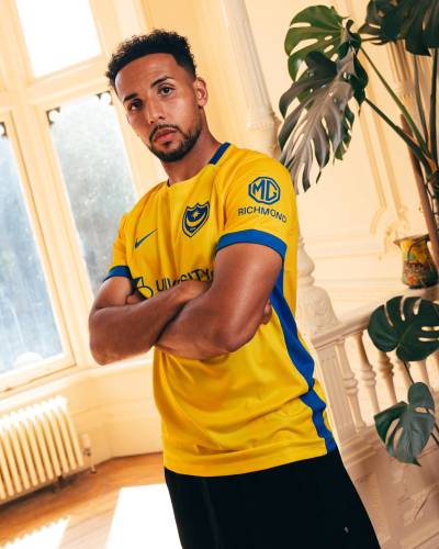 portsmouth_26_27_nike_away_kit_b.jpeg