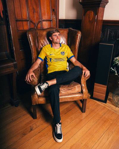 portsmouth_26_27_nike_away_kit_c.jpeg