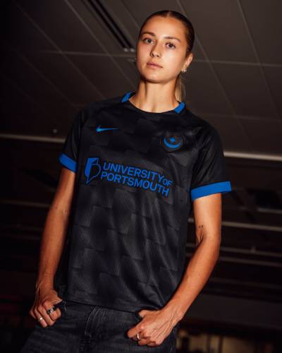 portsmouth_26_27_nike_third_kit_e.jpeg