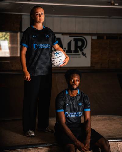 portsmouth_26_27_nike_third_kit_f.jpeg
