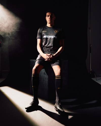 wolves_26_27_sudu_third_kit_6.jpg