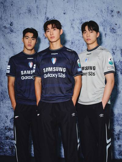 suwon_samsung_bluewings_2026_umbro_third_kit_f.jpg