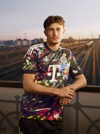 bayern_munich_26_27_adidas_wiesn_jersey_2.jpeg