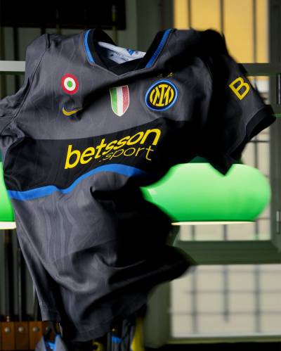 inter_milan_26_27_nike_third_kit_2.jpeg