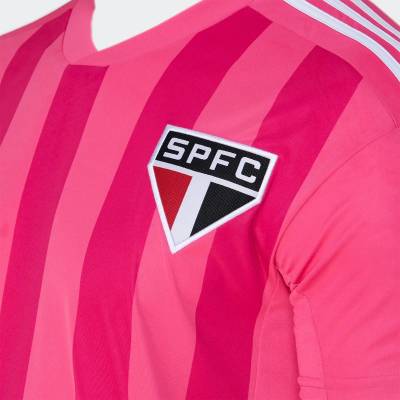 sao_paulo_2022_pink_october_shirt_e.jpg