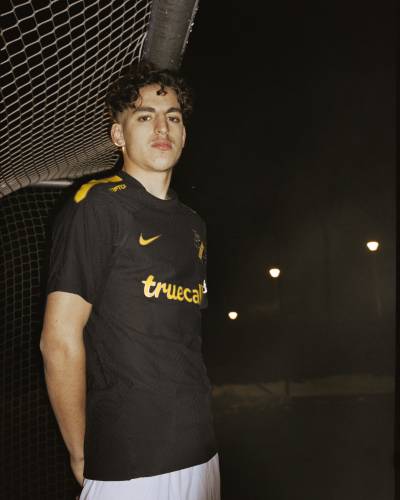 aik_fotboll_2023_nike_home_kit_a.jpeg