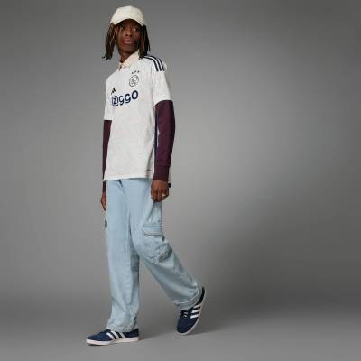 ajax_2023_24_adidas_away_kit_k.jpg