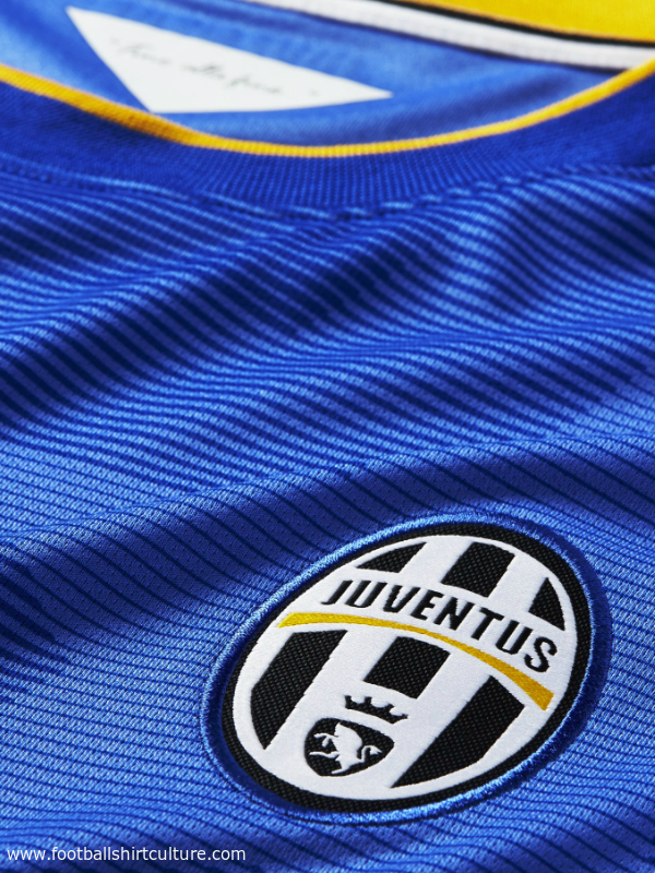juventus-2014-2015-nike-away-football-shirt-kit-e