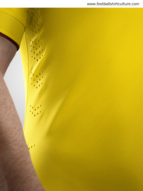 sparta-prague-2014-2015-nike-away-football-shirt-kit-d